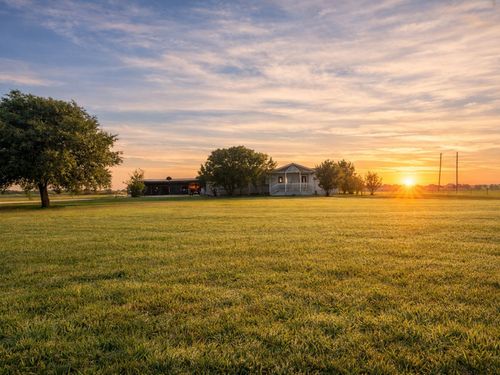 6930 Nw County Road 1210, Barry, TX, 75102-3916 | Card Image