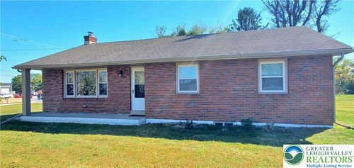 2398 N Kistler Ct, Kutztown, PA, 19530-8527 | Card Image