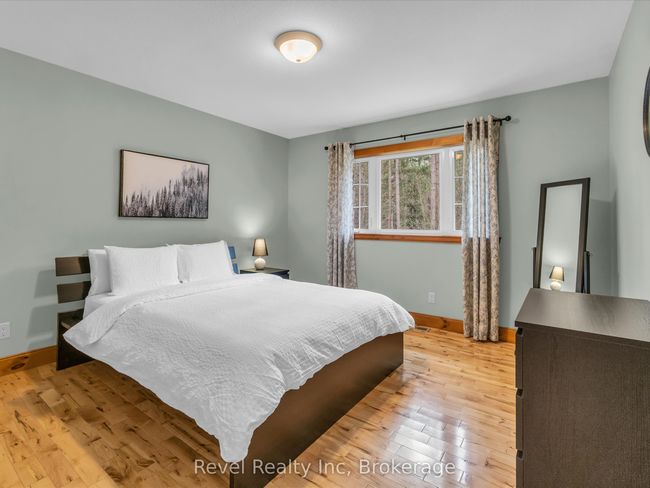 1132 Stephenson 2 Rd W, House other with 4 bedrooms, 2 bathrooms and 8 parking in Utterson ON | Image 9