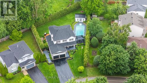 203 Elizabeth Crescent, Centre Wellington (Fergus), ON, N1M3N2 | Card Image