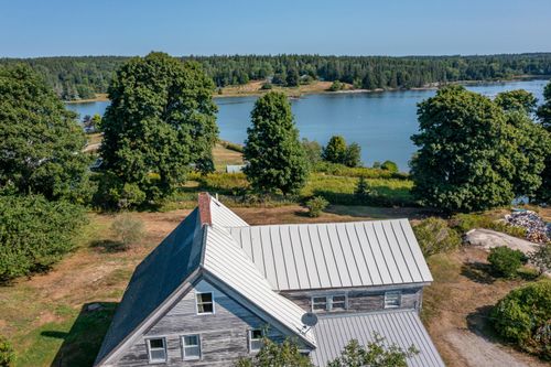 12 Lake View St, Vinalhaven, ME, 04863 | Card Image