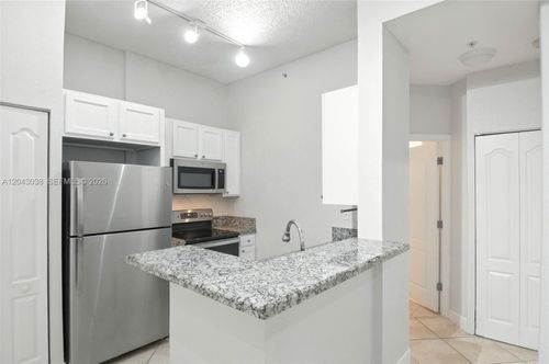 108-6001 Sw 70th St, South Miami, FL, 33143-3405 | Card Image