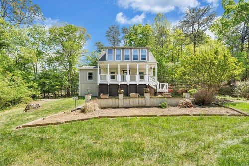 4363 Rock Garden Ln, Roanoke, VA, 24018-9081 | Card Image