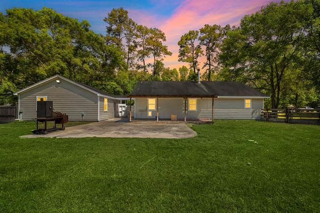 424 Hankamer Loop, House other with 3 bedrooms, 3 bathrooms and 2 parking in Hankamer TX | Image 32