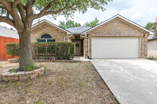 661 Mistymoor Ln, Haslet, TX, 76052-5159 | Card Image