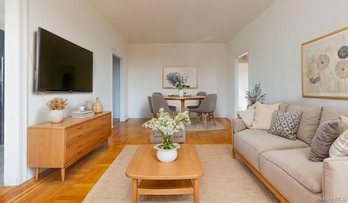 6b-108-02 72nd Avenue, New York, NY, 11375 | Card Image