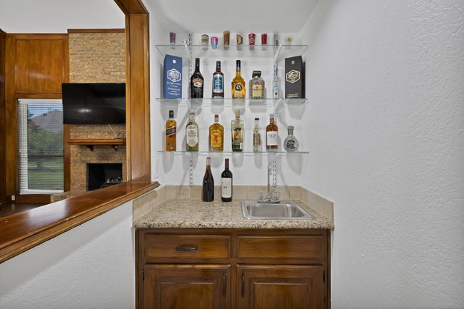 1614 Shadow Moss Way, House other with 3 bedrooms, 3 bathrooms and null parking in Carrollton TX | Image 13