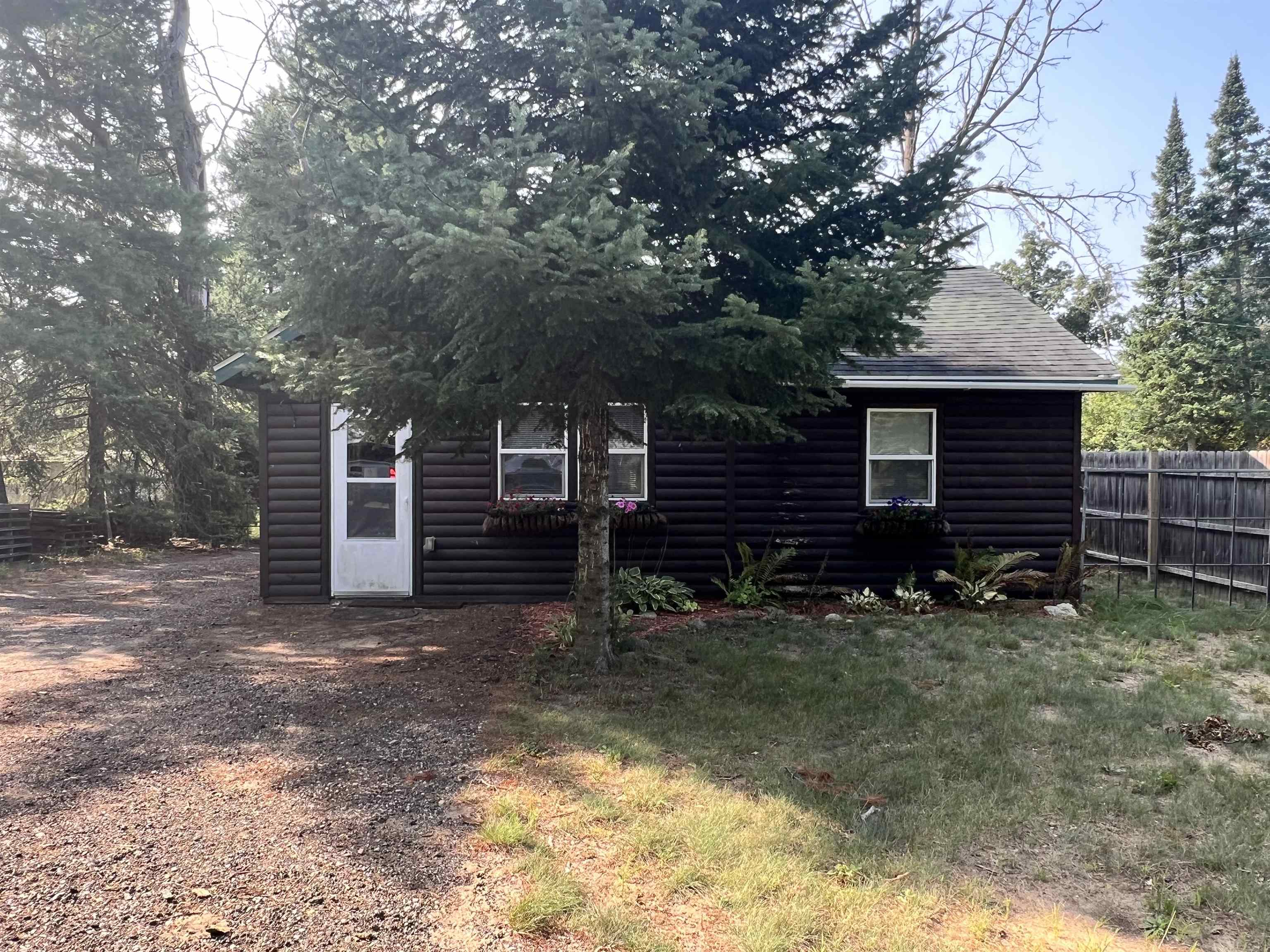 Lakeview Ave, Prescott, MI 48756