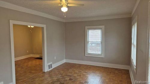 3250 Minerva St, Ferndale, MI, 48220-1098 | Card Image