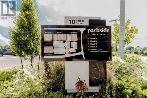 70-10 Palace St, Kitchener, ON, N2E0J3 | Card Image