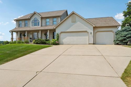 8437 Ellington Way, Middleton, WI, 53562-4190 | Card Image