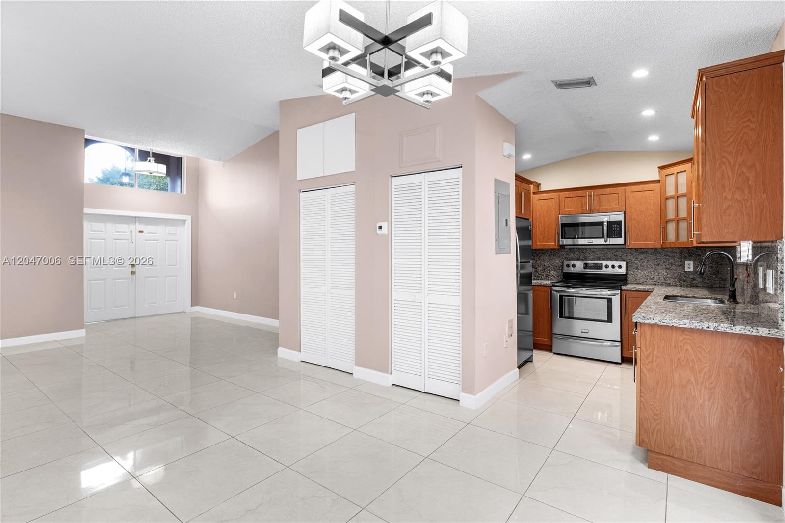 Residential Lease in Hialeah 3