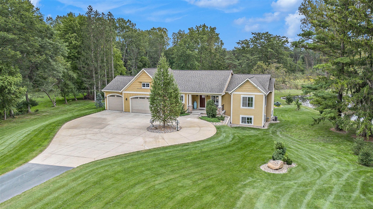 Thornapple River Dr, Alto, MI 49302