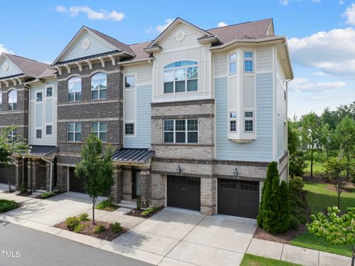 328 View Dr, Morrisville, NC, 27560-5926 | Card Image