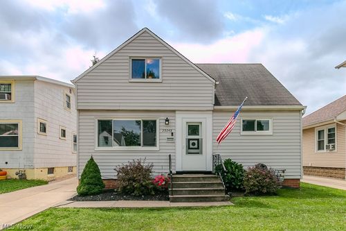 29248 Oakdale Rd, Willowick, OH, 44095-4754 | Card Image