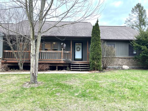 1240 Tonda Dr, Ortonville, MI, 48462-9759 | Card Image