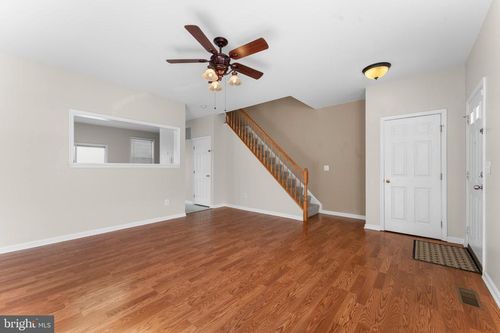 25 Quarterpole Ct, WARRENTON, VA, 20186-3075 | Card Image