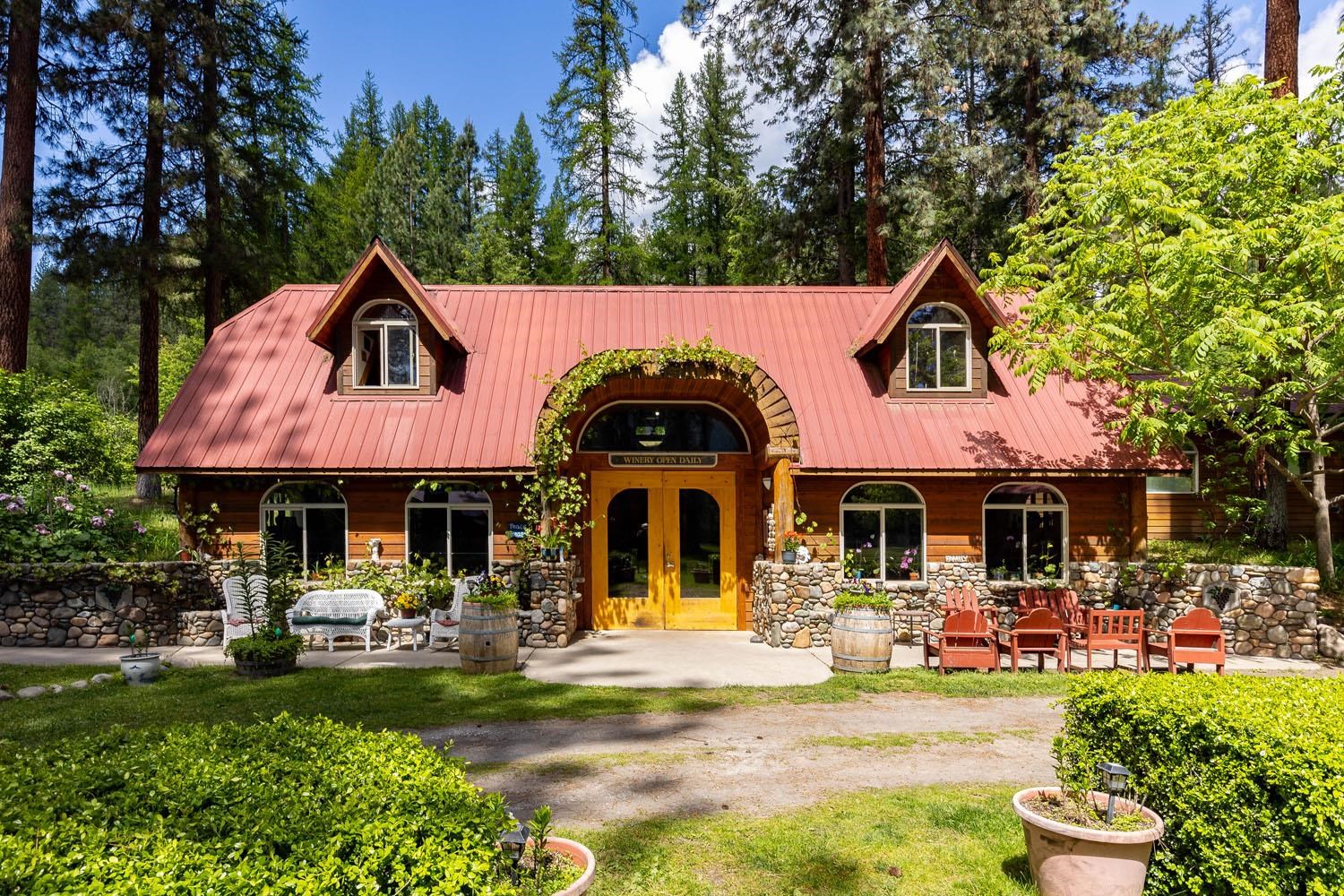 Vineyard Way, Kettle Falls, WA 99141