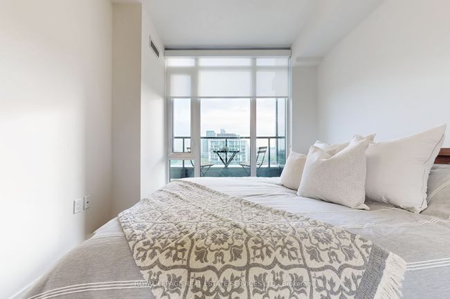 908W - 27 Bathurst St, Condo with 1 bedrooms, 1 bathrooms and 1 parking in Toronto ON | Image 15