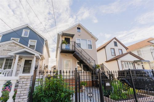 10924 122nd St, South Ozone Park, NY, 11420-1420 | Card Image