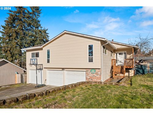 7575 Springhill Ct, Gladstone, OR, 97027 | Card Image