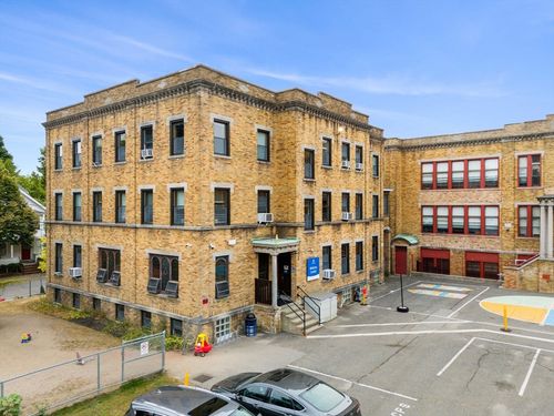 15 Notre Dame Ave, Cambridge, MA, 02140 | Card Image