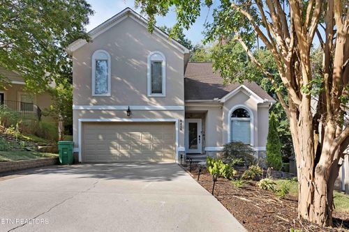 8416 Ashley Oak Way, Knoxville, TN, 37923-6773 | Card Image