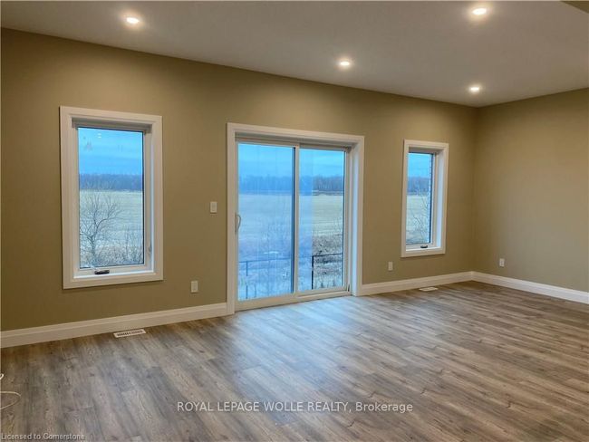 72 Redbud Road, House attached with 3 bedrooms, 3 bathrooms and 1 parking in Woolwich ON | Image 5