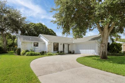 1612 Se Grapeland Avenue, House other with 3 bedrooms, 2 bathrooms and null parking in Port St Lucie FL | Image 2