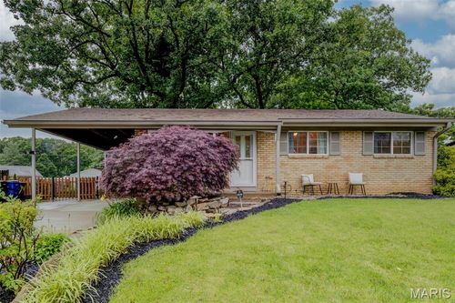 2127 Gladiator Dr, Fenton, MO, 63026-2212 | Card Image