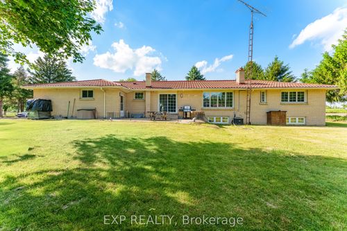 2047 Hamilton Rd, London, ON, N6M1G1 | Card Image