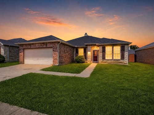 8221 Atherton St, Arlington, TX, 76002-3030 | Card Image