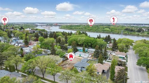 1914 Herman Ave, Saskatoon, SK, S7M0M8 | Card Image