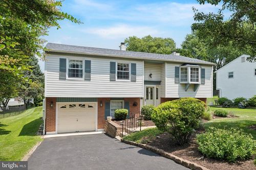 675 Bender Dr, UPPER CHICHESTER, PA, 19014-2503 | Card Image