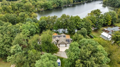 13480 Riverside Dr, Constantine, MI, 49042-9798 | Card Image