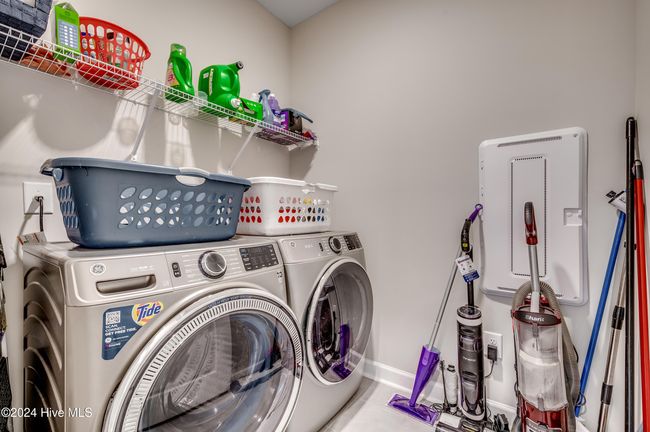 Laundry Room | Image 19