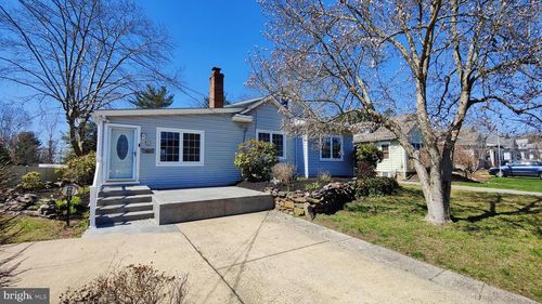 3 Malan Ave, BERLIN, NJ, 08009-1158 | Card Image