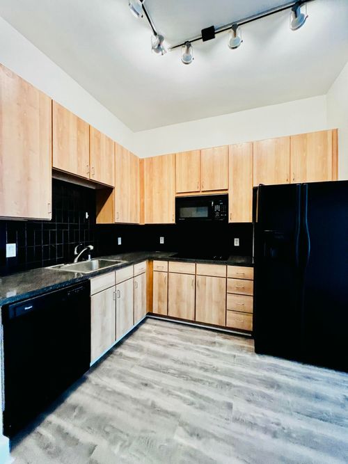 111-250 S Martin Luther King Blvd, Lexington, KY, 40508-2697 | Card Image