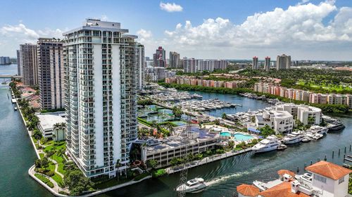 ts-2-19707 Turnberry Way, Aventura, FL, 33180-2566 | Card Image