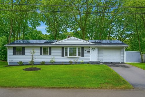 86 Jeannine Rd, Bellingham, MA, 02019-1043 | Card Image