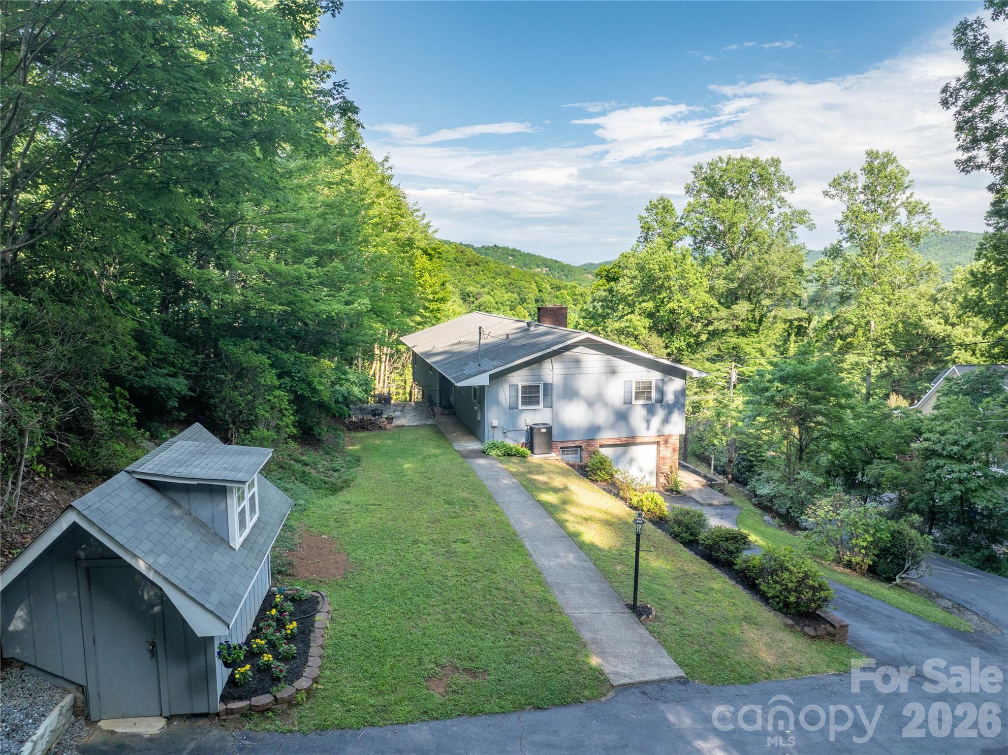 Residential in Black Mountain 4