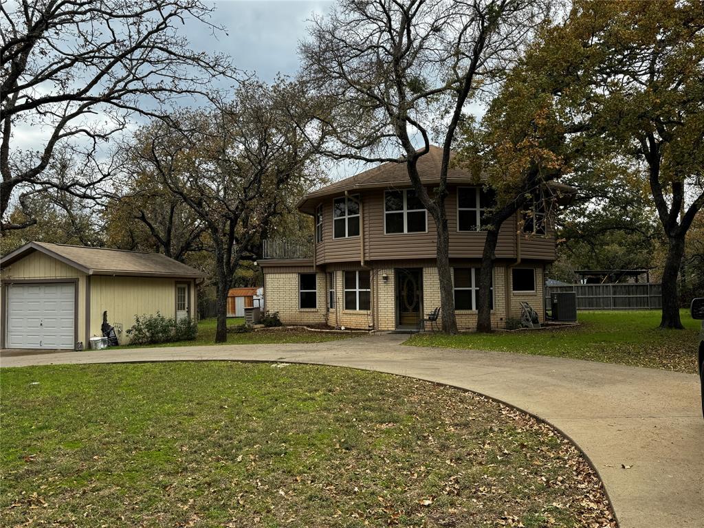 Alamo Ct, Granbury, TX 76049