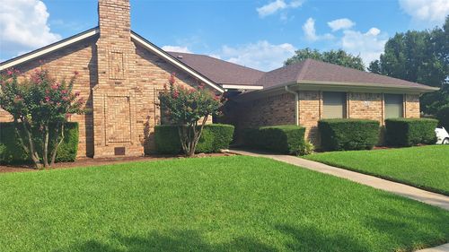 2609 Talisman Ct, Bedford, TX, 76021-2646 | Card Image