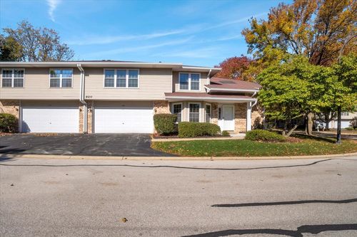 104-920 Elderberry Cir, Naperville, IL, 60563-2299 | Card Image