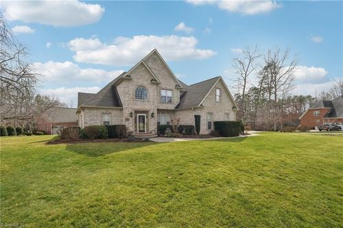 320 Panther Crk Ct, Winston-Salem, NC, 27107-6039 | Card Image