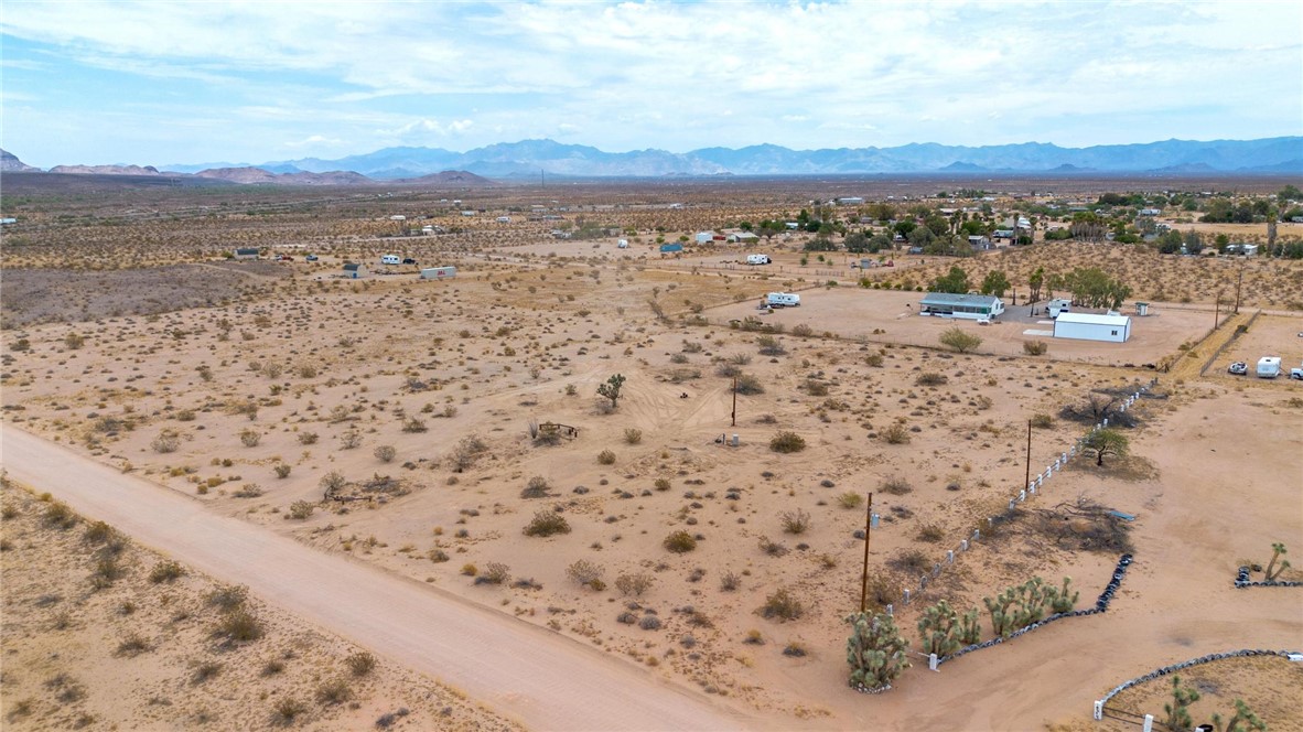 Land in Yucca 3