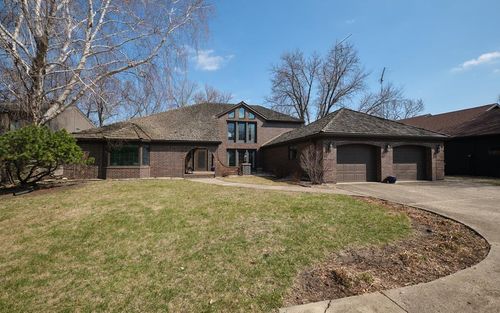 16100 Highway 86, Spirit Lake, IA, 51360-7560 | Card Image