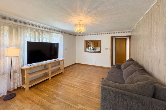 110 N Washington St, House other with 3 bedrooms, 1 bathrooms and 2 parking in Hudson IL | Image 4