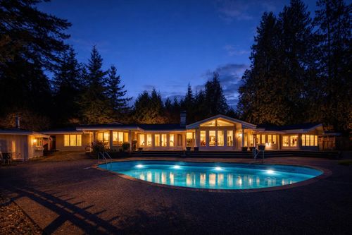 888 Pyrford Rd, West Vancouver, BC, V7S2A1 | Card Image