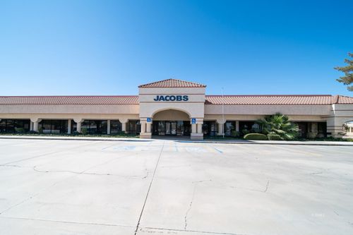 1550 N Norma St, Ridgecrest, CA, 93555-2556 | Card Image